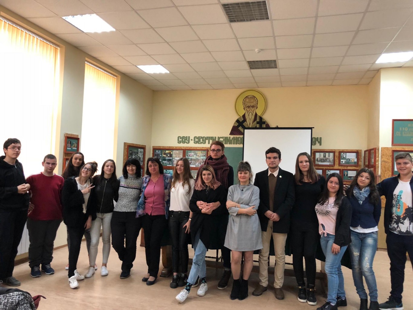 ohridski2810181 Млади творци гостуваха в СУ „Св.Климент Охридски” в Ловеч