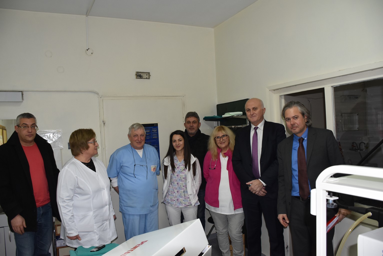 bolnica701191 Доставиха нова апаратура в МБАЛ „Проф. д-р Параскев Стоянов“, закупена със средства на Община Ловеч