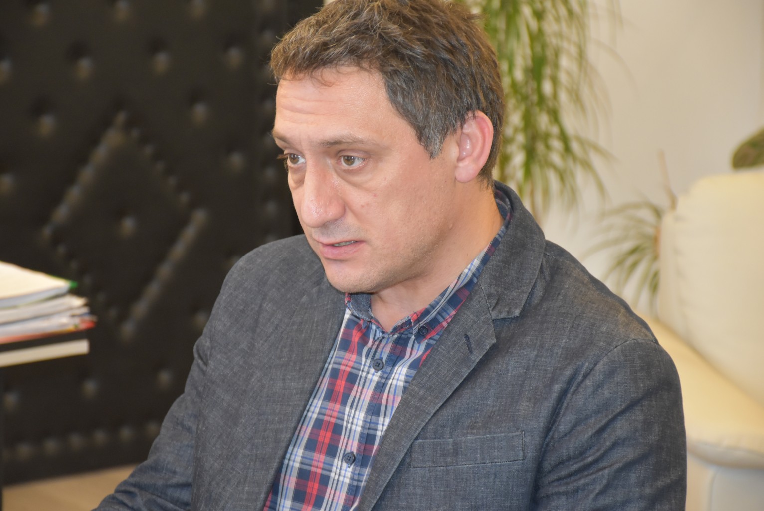 dechokolev1801191 Няма ощетени от ремонта на площад „Тодор Кирков“ в Ловеч