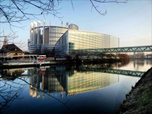 europeanparl1002191 Минимален доход: Увеличаване на подкрепата, достъпността и приобщаването