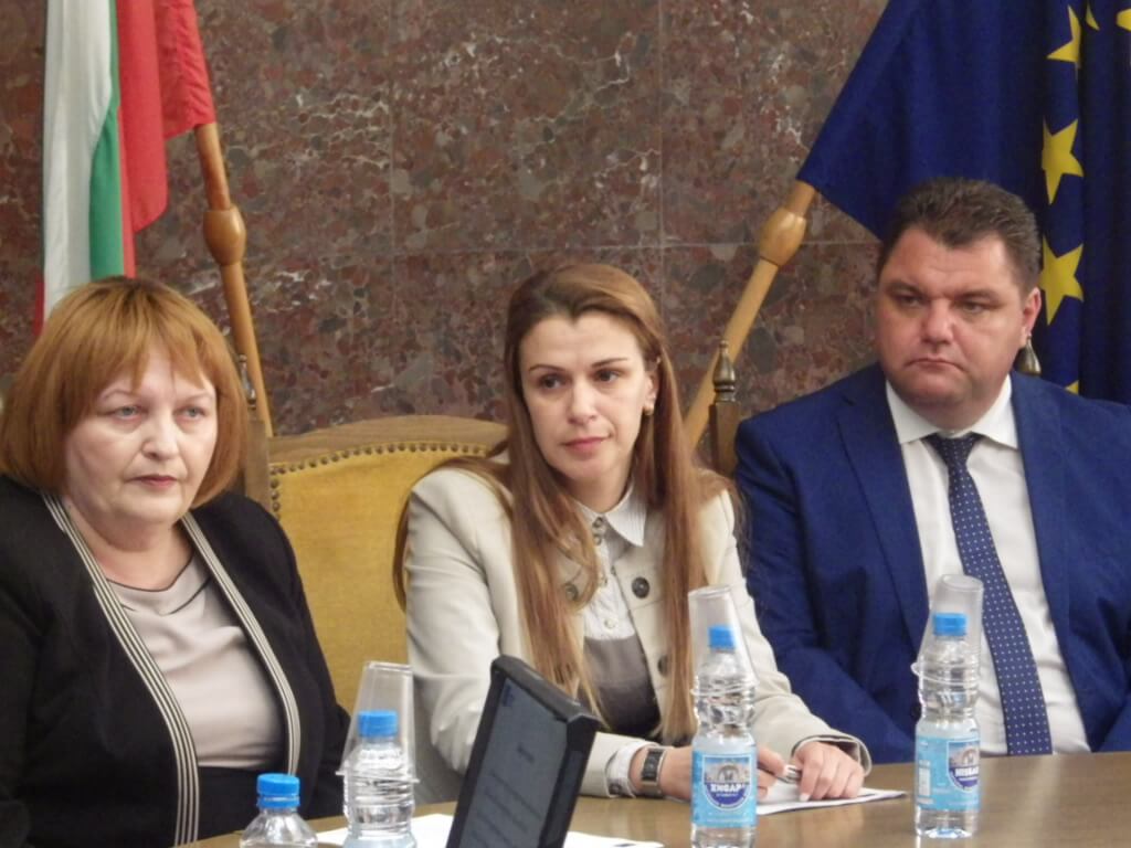 oblastproekt120319 6 Ваня Събчева: Когато спечелим родителите, тогава професионалните паралелки ще станат предпочитани, а това е най-вече в полза на децата