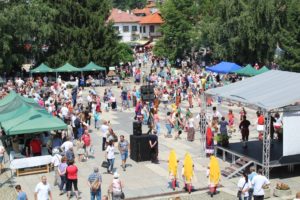 tetevensalamura2406196 2500 порции бяха раздадени на традиционния Празник на Тетевенската саламура