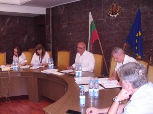 komisiachuma270819 2 Няма нови случаи на АЧС в област Ловеч, 949 стопани на 1509 доброволно усвоени прасета ще получат еднократна помощ от 300 лв