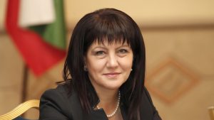 zveta karaqn4eva ЦВЕТА КАРАЯНЧЕВА, ПРЕДСЕДАТЕЛ НА НС, ПОЗДРАВИ ЛОВЕЧ ЗА ПРАЗНИКА НА 22 АВГУСТ
