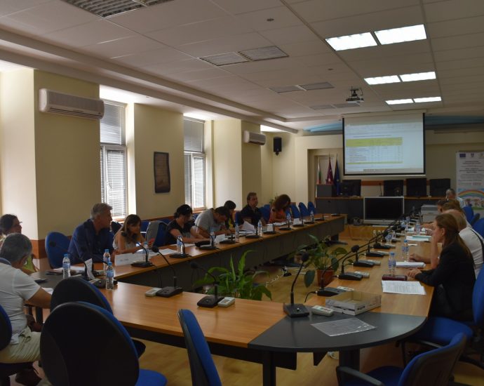 izborisreshta1709192 Кметът на Община Ловеч проведе консултации с политическите сили за сформиране на СИК