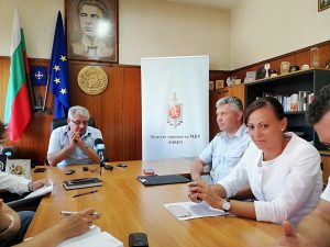 policepress209191 Троянските полицаи задържаха 27-годишен, криминално проявен мъж от Троян, с 90 кг. канабис