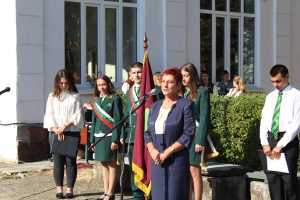 teteven1609191 4 Близо 1830 ученика прекрачиха прага на училището в община Тетевен