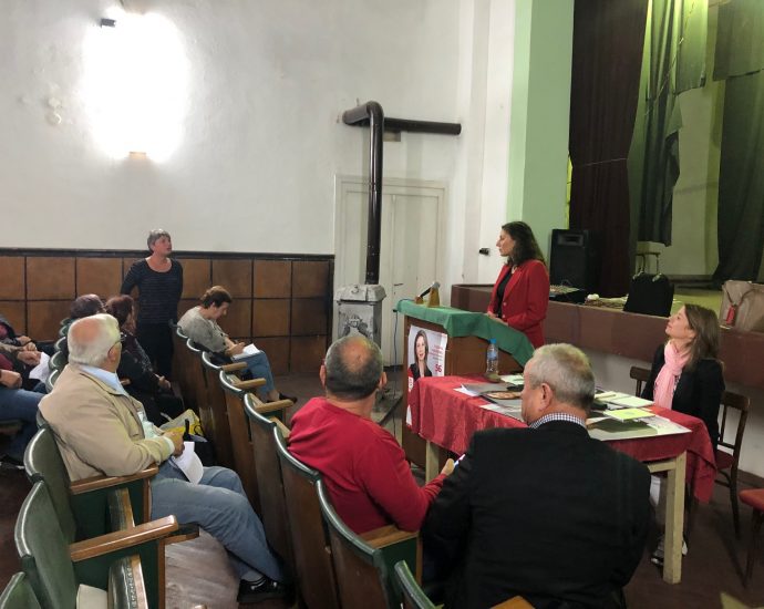 bspgostinia91019 1 Възрастните хора в село Гостиня настояха пред кандидата за кмет на община Ловеч Радина Банкова да се спаси болницата, защото им е невъзможно да отиват на лекар в други градове
