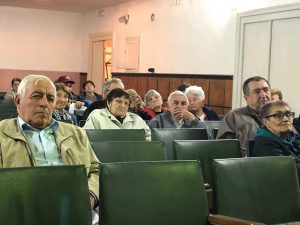 bspgostinia91019 2 Възрастните хора в село Гостиня настояха пред кандидата за кмет на община Ловеч Радина Банкова да се спаси болницата, защото им е невъзможно да отиват на лекар в други градове