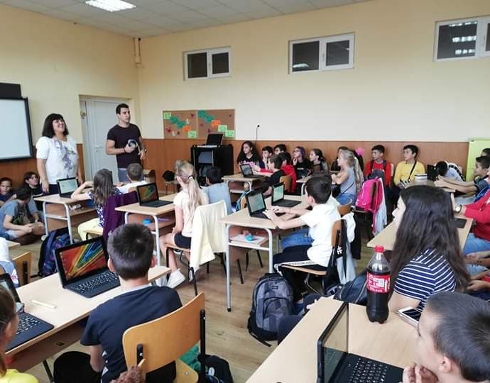 urok710191 ОУ „Васил Левски“ в Ловеч посрещна ученици и учители от пет държави