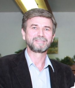kapralov2611191 Клуб на дейците на културата и Регионална библиотека “Проф. Беню Цонев” организират творческа вечер с поета Атанас Капралов