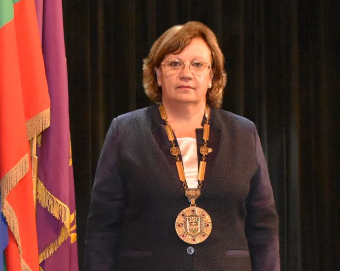 korneliya marinova lovech311219 Кметът на Ловеч по повод Цветница и Великден: Лично аз избирам да остана вкъщи