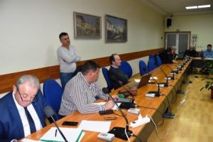 obsajdanesmet131219 3 В Ловеч се проведе обществено обсъждане на разходите за събиране на битови отпадъци