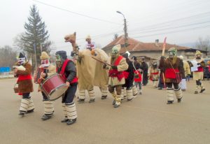 kamilata2001201 От незапомнени времена с пристигането на „Камилата” йоглавчани отбелязват Ивановден