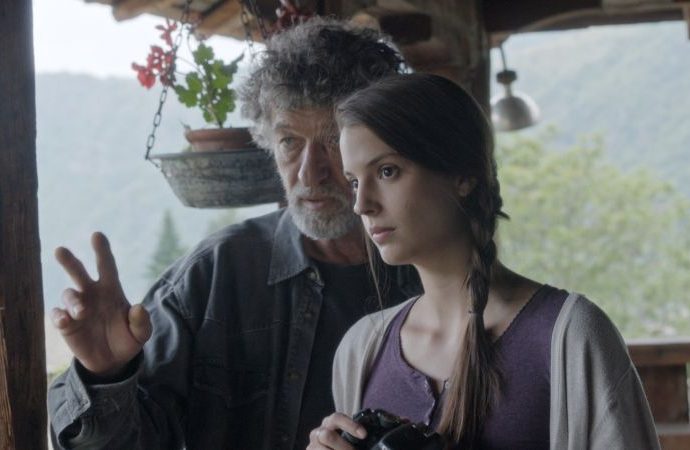 living chimneys ПРЕМИЕРА НА НОВИЯ ФИЛМ „ЖИВИ КОМИНИ“ НА 15 ЯНУАРИ В ЛОВЕЧ