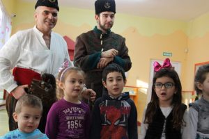 rodoliubie2401201 4 Открит урок по родолюбие в детска градина „Снежанка” изнесоха представителите на РК „Васил Левски” при Национално дружество „Традиция”
