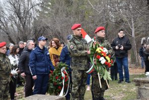3mart303203 ЛОВЕЧ ОТБЕЛЯЗА ТРЕТИ МАРТ С ТЪРЖЕСТВЕНА ЦЕРЕМОНИЯ И ВОЕНЕН РИТУАЛ НА ХЪЛМА СТРАТЕШ