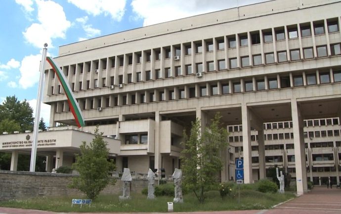 vanshniraboti1303201 МВнР повиши риска при пътуване на българи за 12 държави