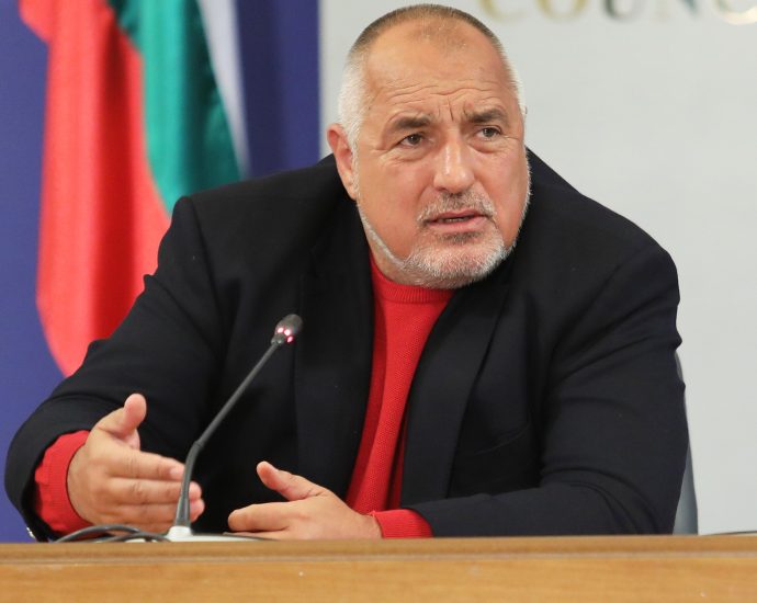 borisovbriff2104201 Заповедта за дискотеките удържа само ден. Ново разпореждане отваря заведенията от понеделник