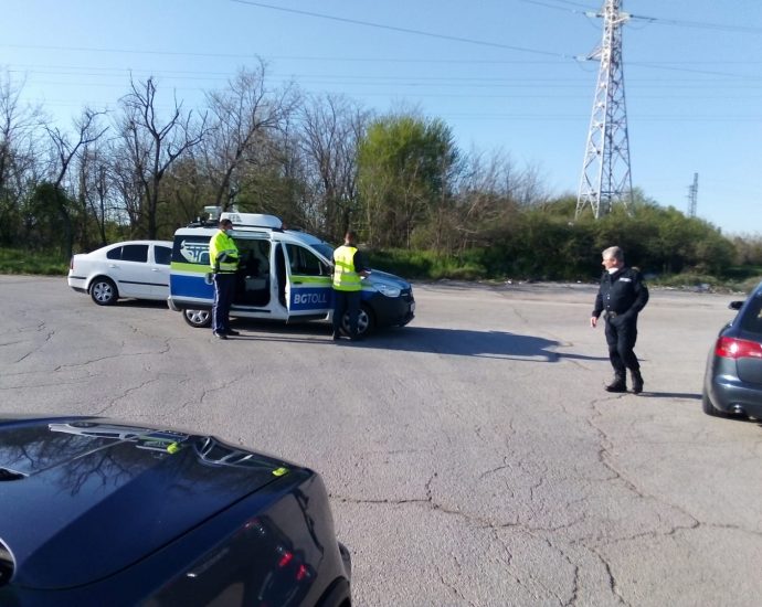 kpplovech170420 2 Областният управител Ваня Събчева и старши комисар Милен Маринов, директор на ОД на МВР Ловеч провериха обстановката в областта