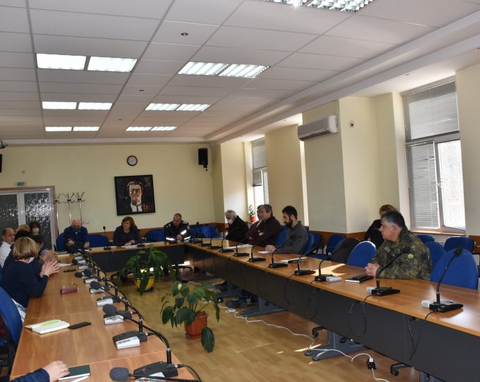 shtabob604201 Община Ловеч: Банките и пощите в Ловеч да осигуряват „зелен коридор“ за пенсионерите от селата на 8 април и 22 април