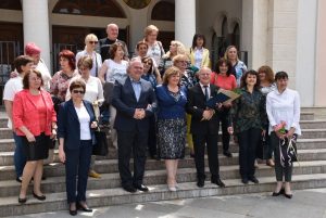 pedagozinagradi2405202 Община Ловеч награди петима педагози по повод 24 май