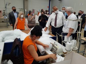 borisov kalinel 2506201 Министър-председателят Бойко Борисов в "Калинел" Троян: „Дойдох, за да кажа едно голямо благодаря за маските - по 65 000 на ден“