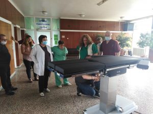 dareniembal506202 Модерна електрохидравличната операционна маса е поредното дарение на ловешкия бизнес за Болницата
