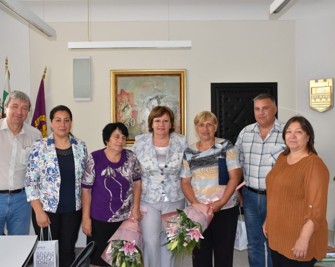 kmetski namestnici 30.06201 След сигнал на "Ловеч днес" за нарушение на противоепидемичните мерки в Община Ловеч, РЗИ състави 1 акт, още 6 ще бъдат връчени следваща седмица