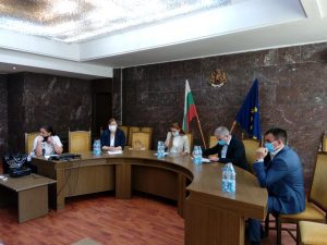 oblastenshtab1206202 31 са контактните лица на заразените в Лесидрен след голямо семейно тържество. Заразените не оказвали активно съдействие на здравните власти