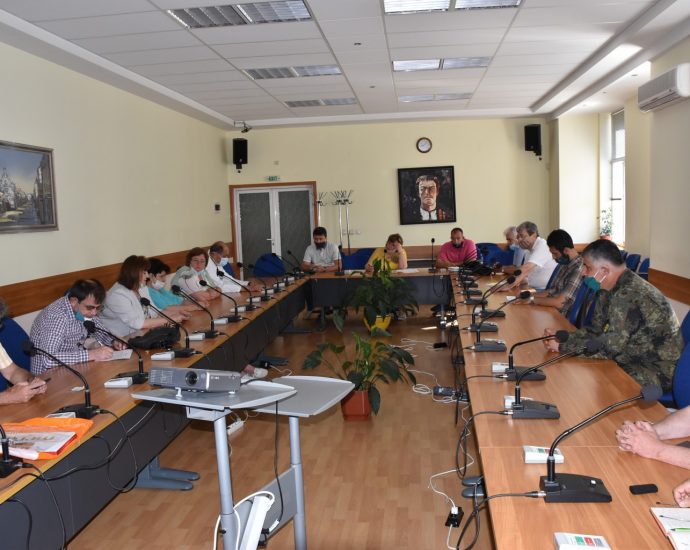 shtab 2906201jpg Обстановката в Ловеч към момента, при обявена извънредна ситуация поради пандемия, е относително спокойна