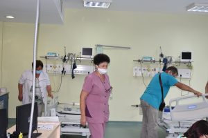 darenie mbal 1707202 Шест броя висок клас реанимационни легла „Хилром“ са поредното дарение на ловешкия бизнес за МБАЛ "Проф. д-р Параскев Стоянов" АД в Ловеч
