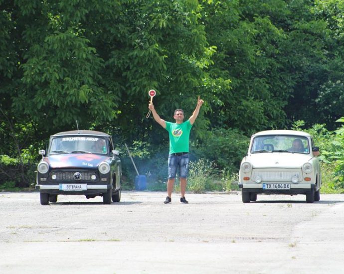 trabant fest 50720 1 Над 100 превозни средства от страната и чужбина се включиха в осмия пореден "Трабант фест" в Тетевен