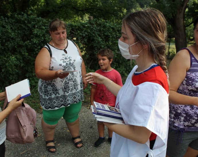 mladeji160820 4 БЧК И ДОБРОВОЛЦИТЕ НА БИБЛИОТЕКАТА ПРАЗНУВАХА МЕЖДУНАРОДНИЯ ДЕН НА МЛАДЕЖТА В СЕЛО СЛАВЯНИ