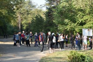 pochistvane stratesh 1809202 Общинската администрация в Ловеч продължи с нова акция почистването на градския парк „Стратеш“
