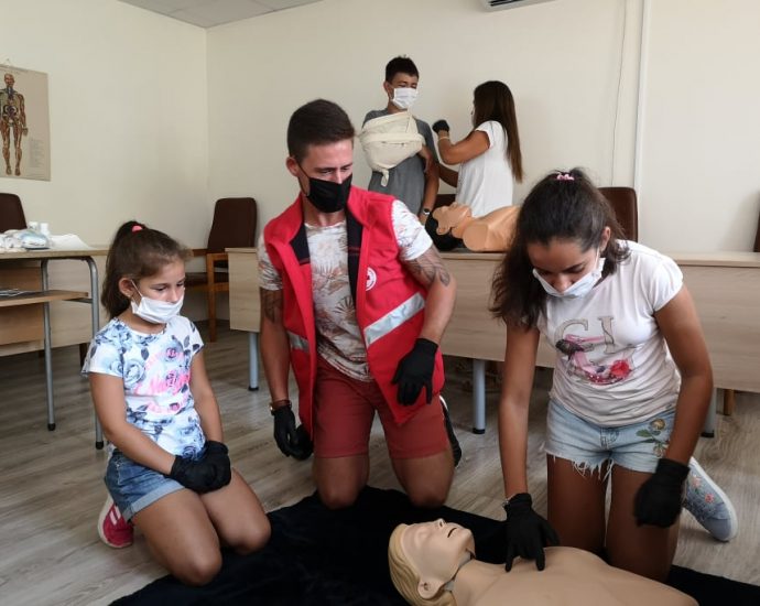 red cross 150920 2 ОБЛАСТНИЯ СЪВЕТ НА БЧК ЛОВЕЧ ПРОВЕДЕ ДЕН НА ОТВОРЕНИТЕ ВРАТИ