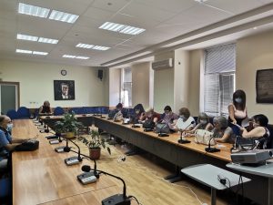 saveshtanie uchilishta 1009201 Един лекар, 10 медицински фелдшери и 11 медицински сестри ще осигуряват медицинското обслужване на децата и учениците в детските градини и училищата на територията на общината