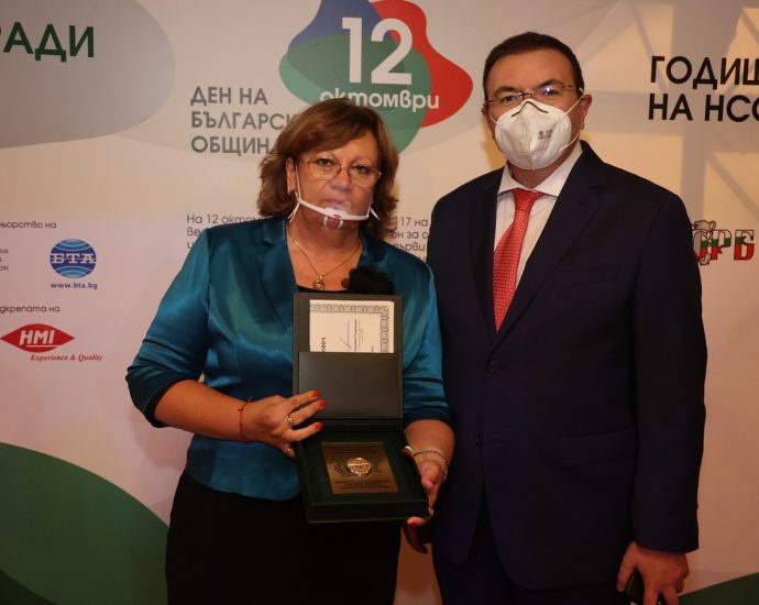 marinova nagradi 1310206 Мотиви на кмета Корнелия Маринова за повишаване на Такса битови отпадъци!