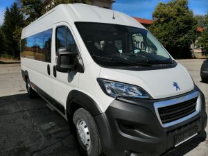 mikrobus dneven center 110201 Новият Дневен център за подкрепа на деца и младежи с увреждания и техните семейства вече разполага със специализиран микробус