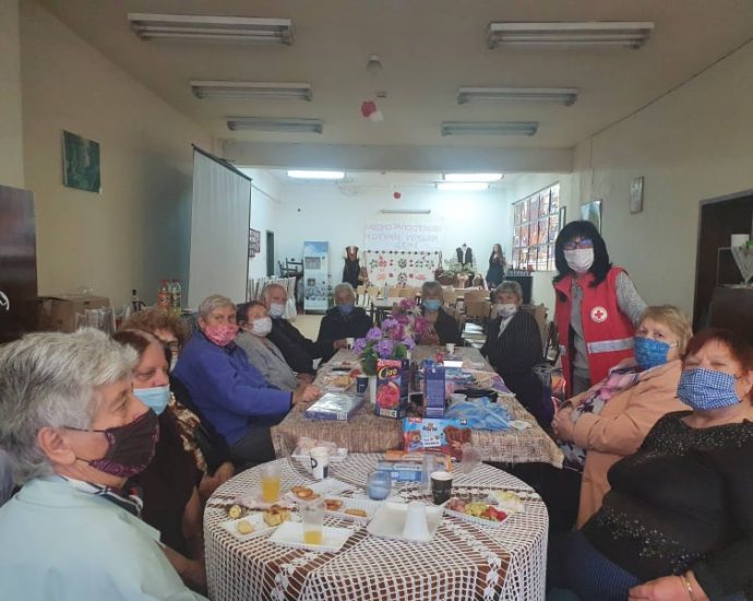 red cross 2020 1 ОБЛАСТНИЯ СЪВЕТ НА БЪЛГАРСКИ ЧЕРВЕН КРЪСТ ОТБЕЛЯЗА С ГОДИШНИНА МЕЖДУНАРОДНИЯ ДЕН НА ВЪЗРАСТНИТЕ ХОРА