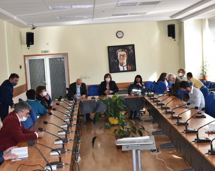 shtab2610201 Заболеваемостта от COVID 19 в Ловеч е на границата до „червено“. Общинският щаб с нови предложения за мерки