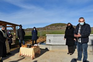radiuvene cheshmi 2311201 В водосвет и в присъствието на кмета Маринова в Радювене са били открити две чешми, изградени по проект на ПУДООС