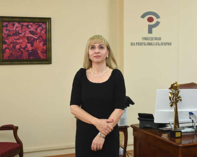 Diana Kovacheva 1201211 Омбудсманът с втора препоръка детският кабинет в Ловеч да заработи отново