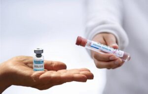 covid vacsine 2901211 Записването при общопрактикуващите лекари на желаещите да се ваксинират срещу COVID-19 започна