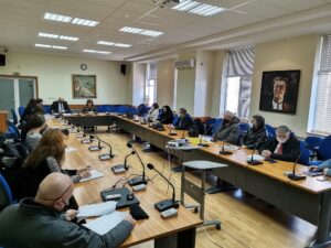 sreshtadirektori 2202211 Директорите на училища и детски градини са приели предложените от Община Ловеч формули за разпределяне на средствата по единния разходен стандарт