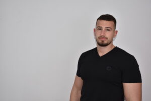 6 Мартин Цветков 106 КП „Изправи се! Мутри вън!“ - Граждани на област Ловеч