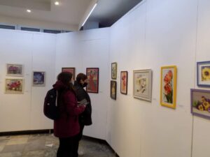 izlojba gobleni 1303211 Изложба на гоблени на  Ловешкия клуб ,,Златна игла“ в Художествена галерия ,,Проф.Теофан Сокеров“. Тя включва 76 творби на 35 гобленари
