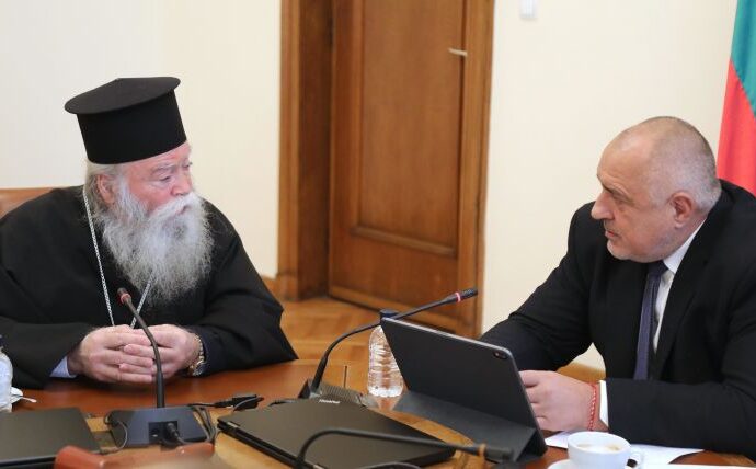 pravitelstvo carkva 2403211 Правителството даде сграда и 879 000 лева за духовно-просветен център в Ловеч