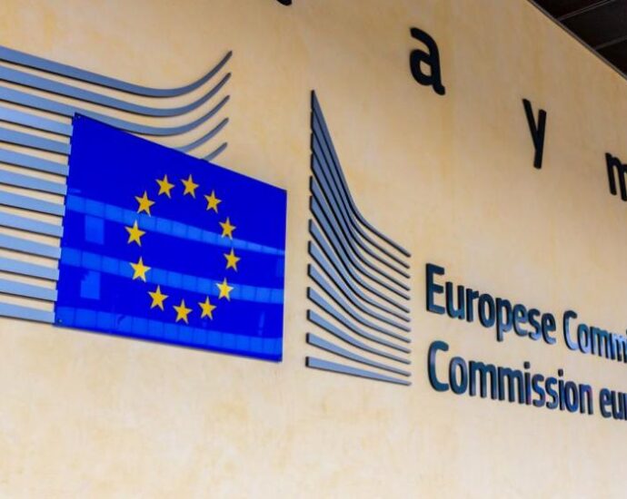 european commission 1204211 ЕК представя стратегията „AccelerateEU“ за защита срещу високите цени на горивата