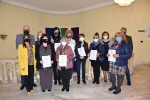 nagradi medici 604211 В Ловеч наградиха медицински специалисти от детско и училищно здравеопазване, оказали подкрепа на МБАЛ „Проф. д-р П. Стоянов“